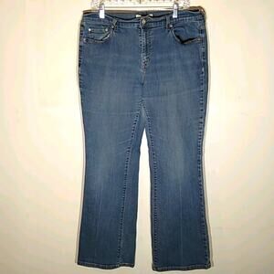 Levi's 515 Women's Size 14 34X30 high-rise bootcut Vintage jeans. Y2K